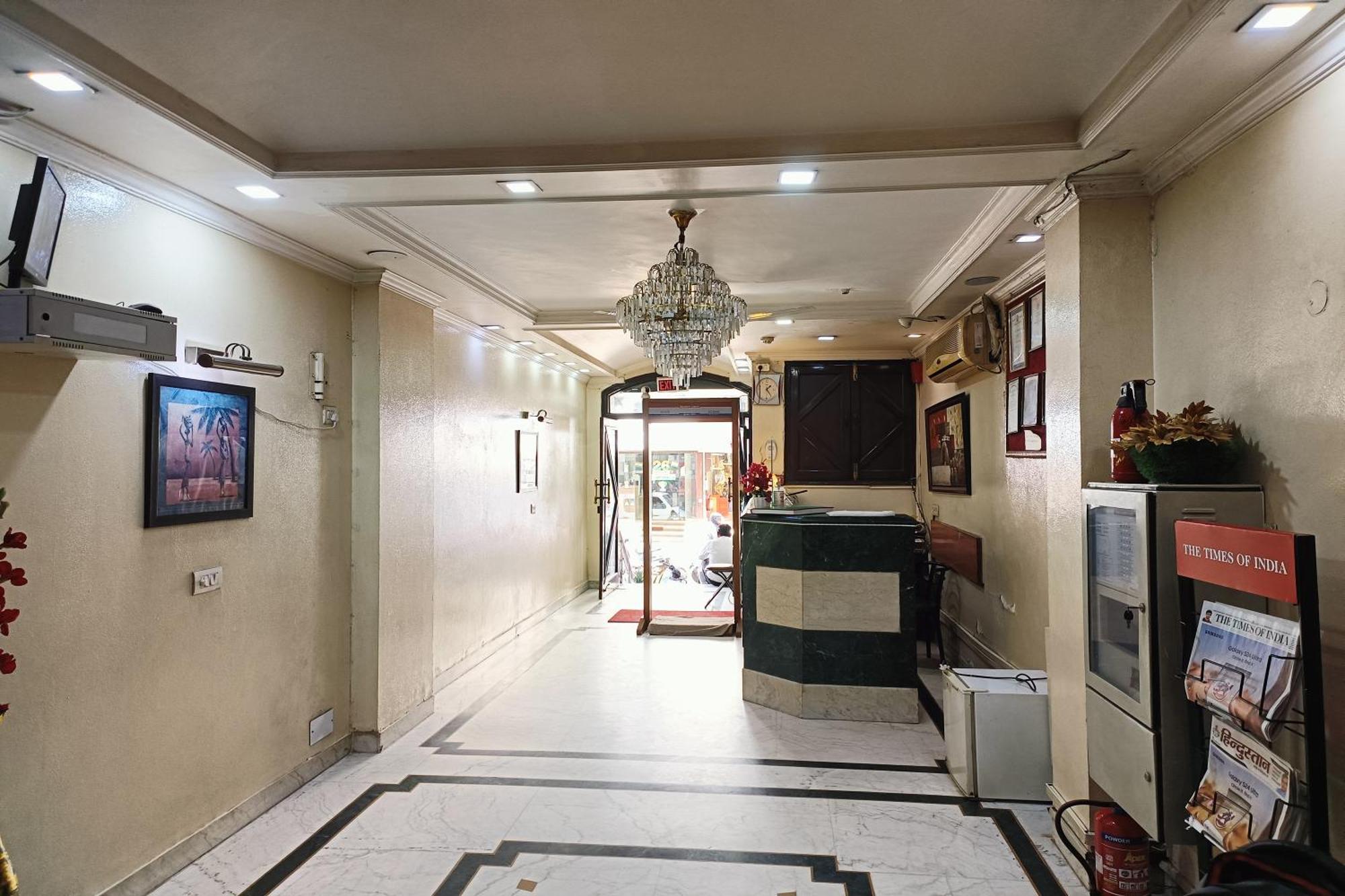 โฮเต็ล อินดราพราสธา Hotel เดลี ภายนอก รูปภาพ