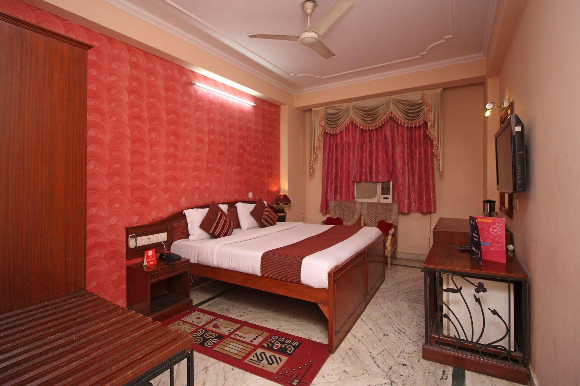 โฮเต็ล อินดราพราสธา Hotel เดลี ภายนอก รูปภาพ