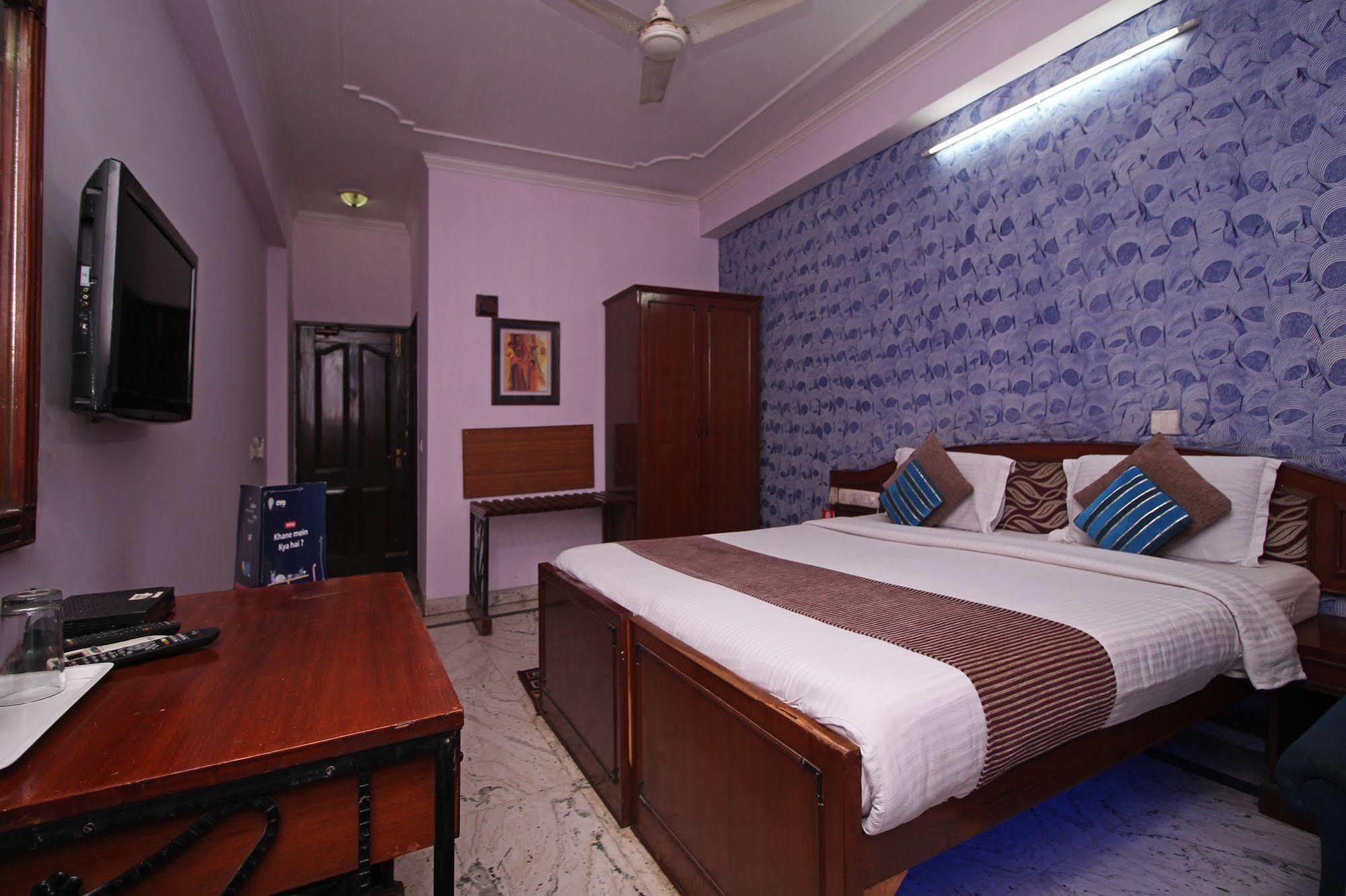โฮเต็ล อินดราพราสธา Hotel เดลี ภายนอก รูปภาพ